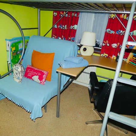 Spacious 3 Bed House With Parking & Good Transport South Norwood 외부 사진